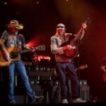 Jason Aldean Instagram - Sometimes you just have one of those special nights that you will never forget. I had one of those tonight in Oklahoma City. Thank you to a true fucking legend @tobykeith for coming out tonite. Mad respect and u brought the house down big Dawg! 🤙🏼. 📸: @justinmrusek Paycom Center