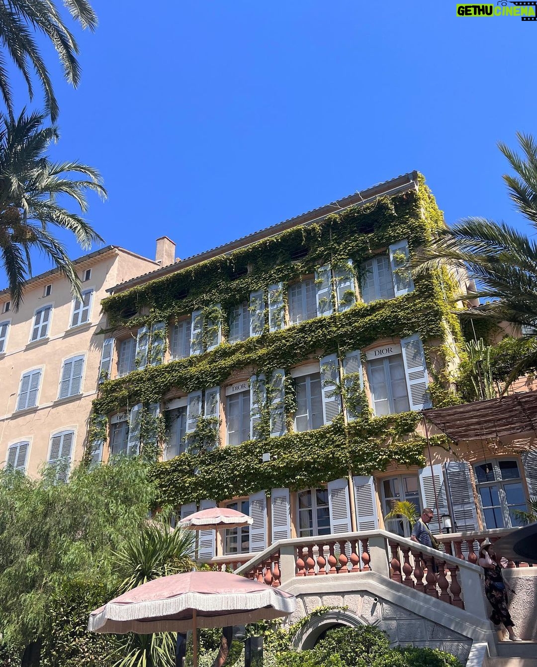 Jason Oppenheim Instagram - refreshed & recharged in St. Tropez🇫🇷 Gigi Restaurant