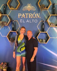 Jason Oppenheim Instagram - Quick trip to Vegas for the weekend. @patron #PatronPartner #PatronElAlto #ItsAlto Resorts World Las Vegas