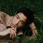 Jasper Liu Instagram – 拍攝當天有個發現。好像整天就沒站直過。不是躺就是坐 @elletaiwan 童話故事下集 真的玩得很開心，前幾天導演傳訊息來關心近況，嚇了我一跳，看來她有點同情友友了。哈哈哈哈哈。期待剪接後完整的呈現 加油：）
