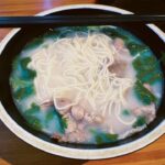 Jasper Liu Instagram - 一直思考人生是什麼。不如好好感恩一碗街邊好吃的羊肉湯麵吧。謝謝您～ 有人不敢吃香菜的嗎？很香耶