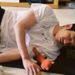 Jasper Liu Instagram – Good afternoon. 躺在朋友家客廳跟恰恰小睡一下獲得恰恰兩個玩具😊靜下來 慢下來 好好感受不一樣的日常。時常告訴自己其實  每一天都是很特別的。