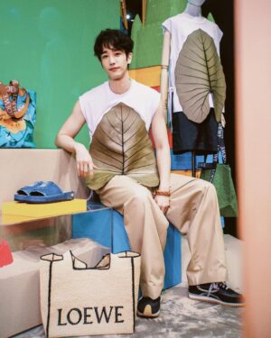 Jasper Liu Instagram - @loewe 
#LOEWE
#LOEWEpaulas
喜歡大自然的我們不能錯過，很開心見到大家又能完全的融入在自然之中：）😁😁😁