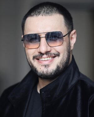 Javad Ezzati Instagram - جشنواره فجر
#مردبازنده