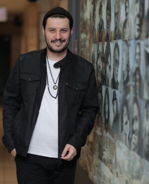 Javad Ezzati Instagram - ...
كس را چه خبر ز اندرون دل من 
ابوسعيد ابوالخير...