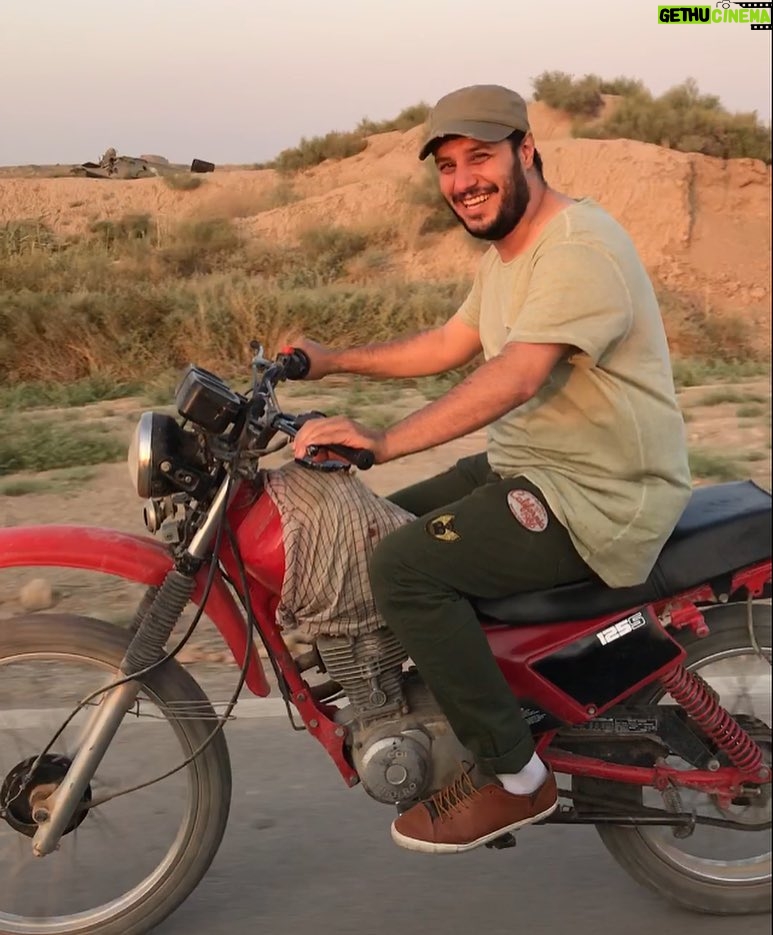 Javad Ezzati Instagram - به اميد خدا شروع كار جديد..