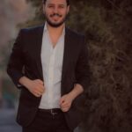 Javad Ezzati Instagram – شاگرد: استاد راز خوشبختى چيست؟
استاد : هرگز با احمقها بحث نكنى
شاگرد:ولى استاد فكر نكنم اين حرف درستى باشه!
استاد: بله كاملا حق با شماست
🌹😜