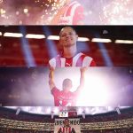 Javier 'Chicharito' Hernández Instagram - Todavía sigo sin creer lo que sucedió anoche… estás 10 fotos describen solo un poco la magnitud de lo que sucedió ayer. GRACIAS ETERNAS a cada uno que asistió, que estuvo involucrado en toda la organización del evento y a toda la gente que siguió la transmisión. Esto solo me hace amar aún más a la mejor institución que existe. Me hace querer entregarme aún más. Aportar aún más. Ayudar a que la historia de @chivas siga impactando a millones de humanos en el mundo. Y estoy seguro que si estamos todos UNIDOS y apoyándonos el uno al otro podremos lograr el objetivo deseado más temprano que tarde. LOS AMO! ❤️‍🔥 ♾️ Guadalajara, Mexico