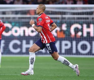 Javier 'Chicharito' Hernández Instagram - Resultado muy doloroso que no es digno de esta gran institución que todos representamos. Mejoraremos en todos los sentidos para demostrarles el gran equipo que somos. Seguiremos dándolo todo hasta el final. Necesitamos estar más unidos que nunca!
🔴⚪️🔵