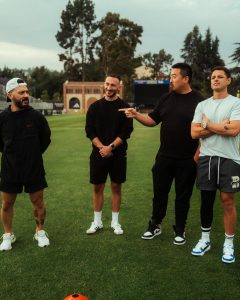 Javier 'Chicharito' Hernández Instagram - Rise and shine! 💪🏽😎❤️‍🔥 Los Angeles, California
