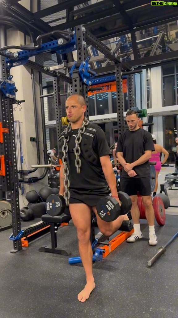 Javier 'Chicharito' Hernández Instagram - Knee is getting better everyday. We never stop! ❤‍🔥 Thank you for everything @legacyfitwynwood Miami, Florida
