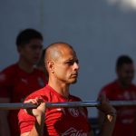 Javier 'Chicharito' Hernández Instagram - La vida es simple, sabemos a donde queremos llegar 🏆, lo difícil y lo más chingón es llegar ahí… Juntos somos más fuertes!!! 🔴⚪️🔵 Guadalajara, Jalisco