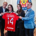 Javier 'Chicharito' Hernández Instagram - Todavía sigo sin creer lo que sucedió anoche… estás 10 fotos describen solo un poco la magnitud de lo que sucedió ayer. GRACIAS ETERNAS a cada uno que asistió, que estuvo involucrado en toda la organización del evento y a toda la gente que siguió la transmisión. Esto solo me hace amar aún más a la mejor institución que existe. Me hace querer entregarme aún más. Aportar aún más. Ayudar a que la historia de @chivas siga impactando a millones de humanos en el mundo. Y estoy seguro que si estamos todos UNIDOS y apoyándonos el uno al otro podremos lograr el objetivo deseado más temprano que tarde. LOS AMO! ❤️‍🔥 ♾️ Guadalajara, Mexico