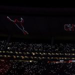 Javier 'Chicharito' Hernández Instagram - ✍️ Un nuevo capítulo en esta historia 🔴⚪️ #HO14CHICHARITO 👋🫛