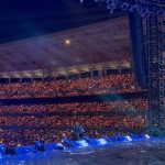 Jay Chou Instagram - Day2 大家對青春的吶喊 應該就是這種感覺吧 當你們老了 我也老了 但音樂永遠青春無敵 讓我們繼續嗨下去 #歲月在牆上剝落看見小時候