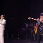 Jay Chou Instagram - Jackie Chan in the house! What a surprise and what a night! 謝謝大哥「千里之外」專程來支持 竟然還唱了「聽媽媽的話」真的是太屌了 @jackiechan