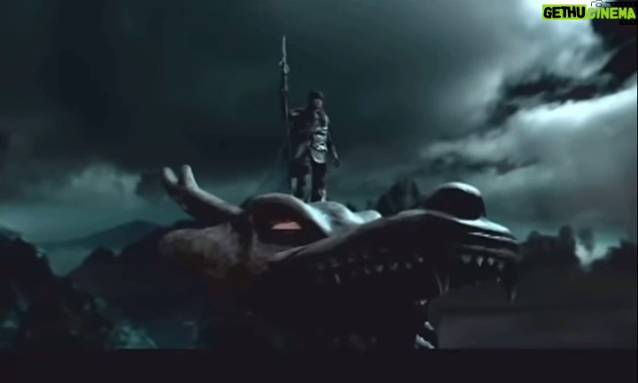Jay Chou Instagram - 🐲2007 14 years ago…… 歌曲太多 最近演唱會開場 想換一首 大家有沒建議的呢