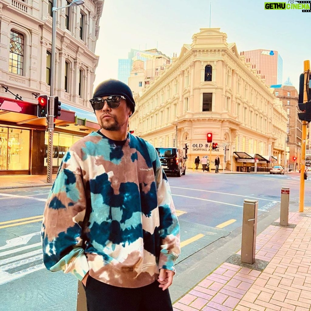 Jay Chou Instagram - Hi New Zealand 👋🏻 請推薦我應該去哪裡