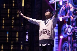 Jay Chou Instagram - Day 7 七場下來 維港沒有了我的音樂會不會習慣😝 謝謝你們大家 不要我走了 歌就忘了聽喔😂 #太陽之子 #hongkong #carnival #concert #worldtour