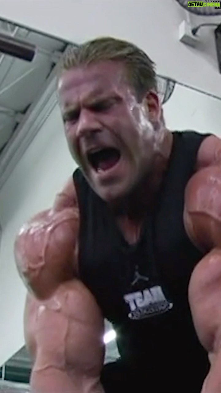 Jay Cutler - 197.3K Likes - Gotta show them why we train at Gold’s Gym 💪 #fitnessmotivation