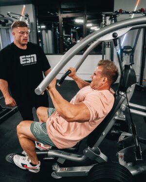 Jay Cutler Instagram - all access.
-
📸 @jannikhoh