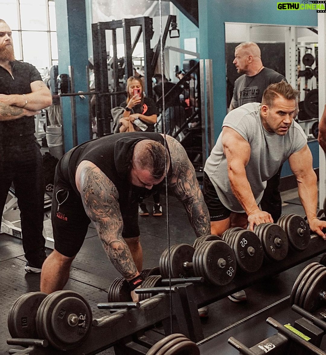 Jay Cutler - 92.3K Likes - Back day with The Beast 💪