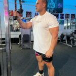 Jay Cutler Instagram - No more chest day Monday’s Time for the change ⬆️ Fit Club LV