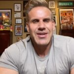 Jay Cutler Instagram - Every single day I send out a free #JayMail which gives you: ✅ Tips on how to train smarter ✅ Get your diet right ✅ My strategies for faster results Next week I am sending out a #JayMail talking about the fastest way to drop body fat in a shorter space of time! To start receiving my jaymails for FREE, all you have to do is: 1️⃣ Click the link in LinkTree 2️⃣ Select JayMail 3️⃣ Register! You’re missing out if you’re not receiving #JayMail! Las Vegas, Nevada
