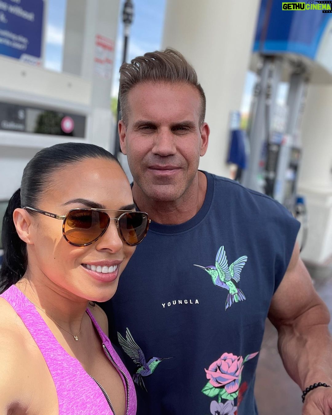 Jay Cutler Instagram - ♌️ season Appreciate my weekends home @angie_feliciano25 ❤️ Paradise, Nevada