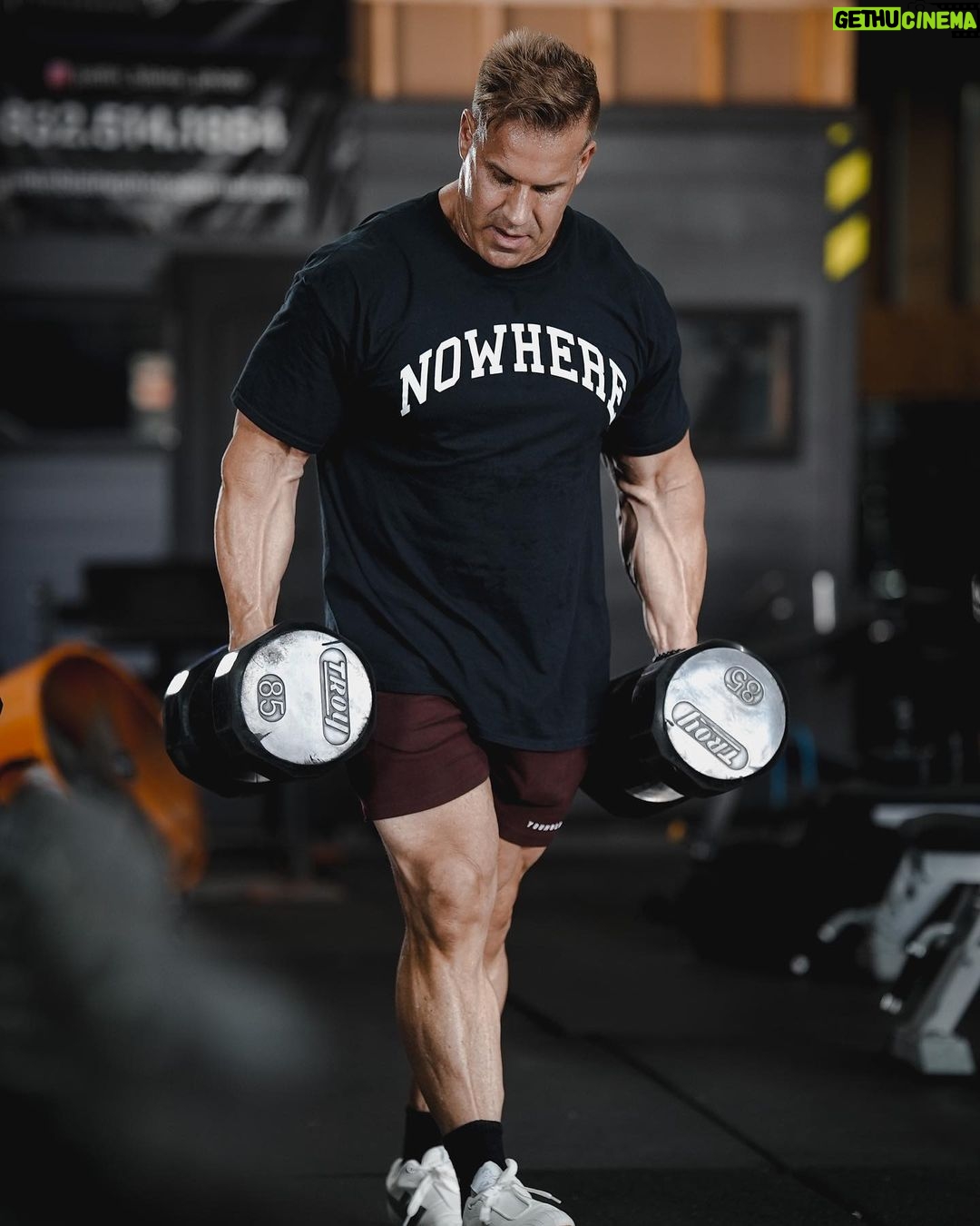 Jay Cutler Instagram - Sometimes you need to remind yourself there are no limitations to anything. Houston, Texas