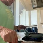 Jay Cutler Instagram - How I keep beating the competition.. all starts in the kitchen Meal prep and meal timing has been on point for my success on and off the stage. @trifecta giving me that plus plus edge. Use CONTROL40 to save 40% off your first order today! #MealPrep #Organic #Consistency #CutlerNation Jay's Kitchen
