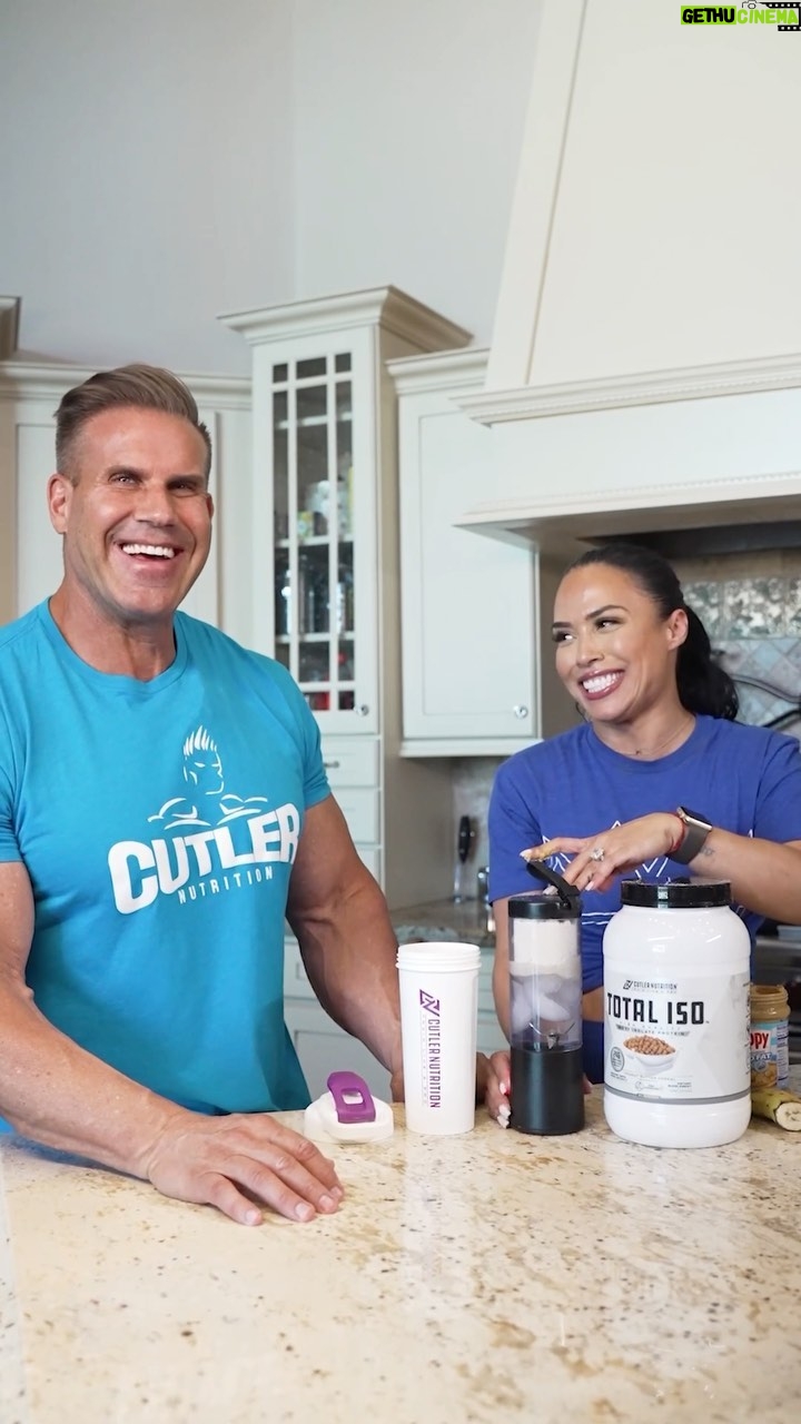 Jay Cutler Instagram - Cooking with Jay & Angie 👨🍳 What should we make next? #proteinshake