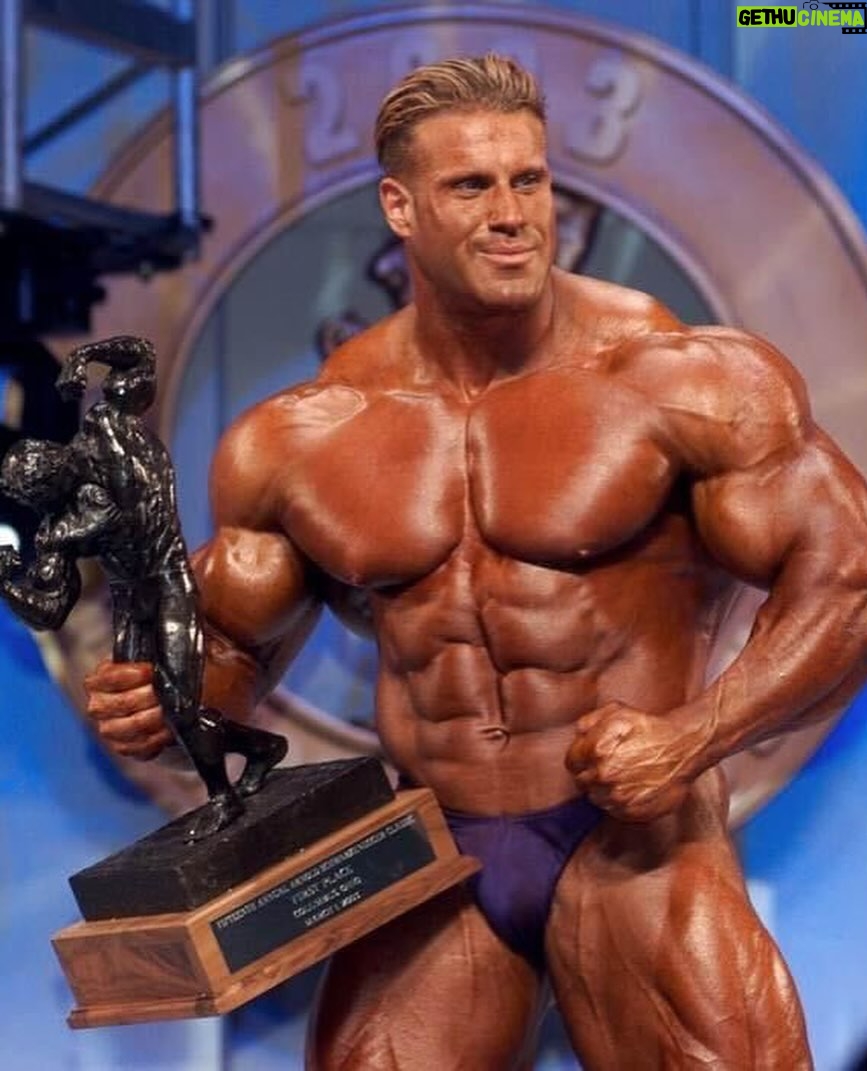 Jay Cutler - 90.7K Likes - 2002, 2003, 2004 🏆
Jay Cutlers Arnold Classic three-peat was legendary 🔥
Grab your expo tickets & photo ops via the link in bio!
📷 cassar.raymond / FLEX