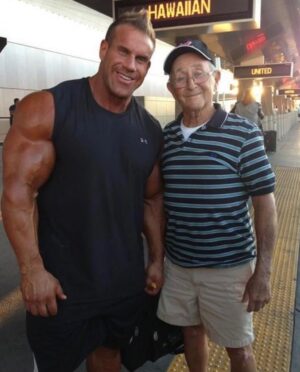 Jay Cutler Instagram - Throwback to 10 years ago as I competed in my last Mr. Olympia competition. I wasn’t sure if my dad was going to show up and all of a sudden he last minute flew to Vegas. It’s been a couple years since my dad passed and I often talk about the work ethic he instilled in me to become, the best at what I did. I can’t believe it’s been 10 full years. I miss you dad!!!! Thank you for always being there to support my journey. 🙏
Thanks @valeriobigv for sending me this