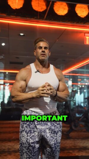 Jay Cutler Instagram - The BEST tip for building a bigger chest 💪 #gymtips