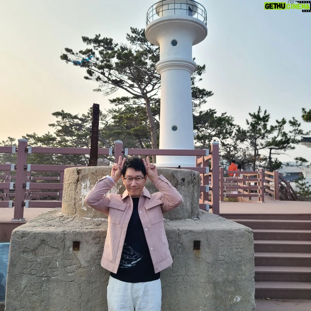 Jee Seok-jin - 102.9K Likes - 수용이랑 경주여행
#사진스팟 #경주 #멋진곳
