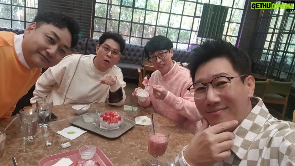Jee Seok-jin Instagram - 오랜만에 즐거웠어! #조동아리
