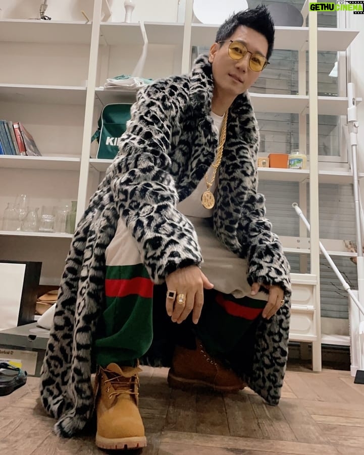 Jee Seok-jin Instagram - 이런복장 ㅋㅋㅋㅋㅋ 평소에는 평생 못입을옷