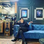 Jee Seok-jin Instagram – 기석이폰으로 동휘가 찍어준 사진♡  #카페사장같어?
