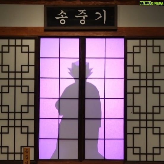 Jee Seok-jin - 110.9K Likes - 놀면 뭐하니 멋진가수분들과 함께해서 영광입니다♡ 중기야 이름 잘썼다 고마워#놀면뭐하니 #송중기
