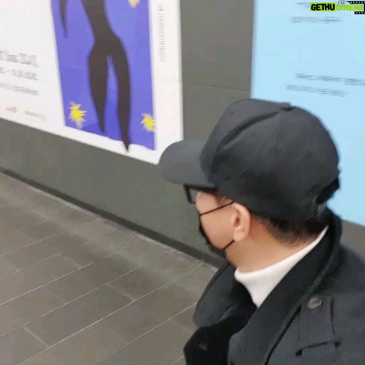 Jee Seok-jin - 147.8K Likes - 정말 감사해요 잊지 않을께요 정말 감동입니다 팬 여러분들께서 아무것도 아닌 저를 이렇게 감동시키네요.평생 잊지 못할꺼예요♡ 그리고 영상 풀버전은 유튜브에 20 일쯤에 업로드 할 예정이예요. #감사합니다정말♡ #감동 #잊지못함