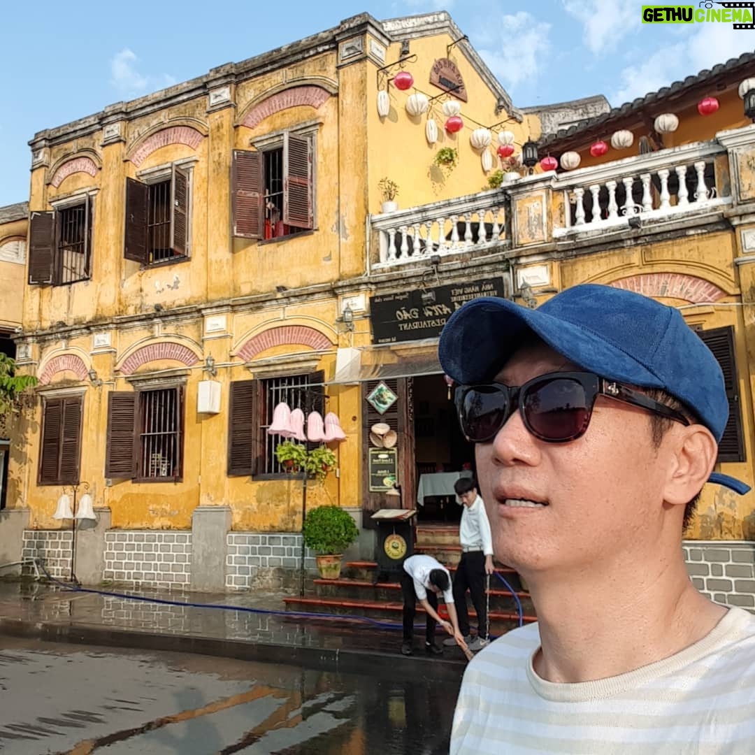 Jee Seok-jin - 117.1K Likes - 놀러가고 싶다 ~~ 간절히.
