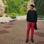 Jee Seok-jin Instagram – 좀 과하나?