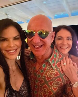 Jeff Bezos Instagram - We had so much fun last night celebrating with a crazy disco party with family, but the new year is also a great time to take stock and focus on personal growth, renewal, rebirth, and paying careful attention to each moment of your life. The good and the bad. All of it. Celebrate and grow.
