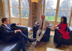 Jeff Bezos Instagram - ‪Discussing climate, sustainability, and preserving the natural world with President @emmanuelmacron today in Paris. #BezosEarthFund #ClimatePledge‬