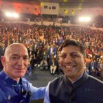 Jeff Bezos Instagram - Grabbing a quick selfie at India’s small business summit. Everyone squeeze in a little tighter! #amazonsmbhav Delhi, India