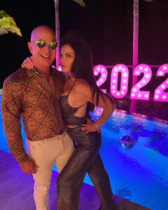 Jeff Bezos Instagram - We had so much fun last night celebrating with a crazy disco party with family, but the new year is also a great time to take stock and focus on personal growth, renewal, rebirth, and paying careful attention to each moment of your life. The good and the bad. All of it. Celebrate and grow.