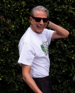 Jeff Goldblum Instagram - New album merch about to drop @wearebraindead!!! And new California tour dates for July just announced! Check out the link in my bio. 😎🙏🏼🕺🏽🎹🎷❤️‍🔥