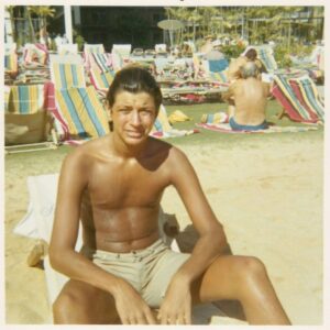 Jeff Goldblum Instagram - Hope everyone is staying cool!!! 🔥🔥🔥 #tbt