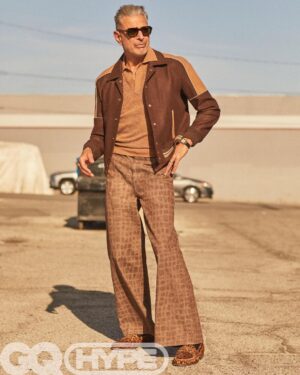 Jeff Goldblum Instagram - Cool on a hot day in North Hollywood… 😎 @mschwartzphoto @atvottero @davidcoxhair